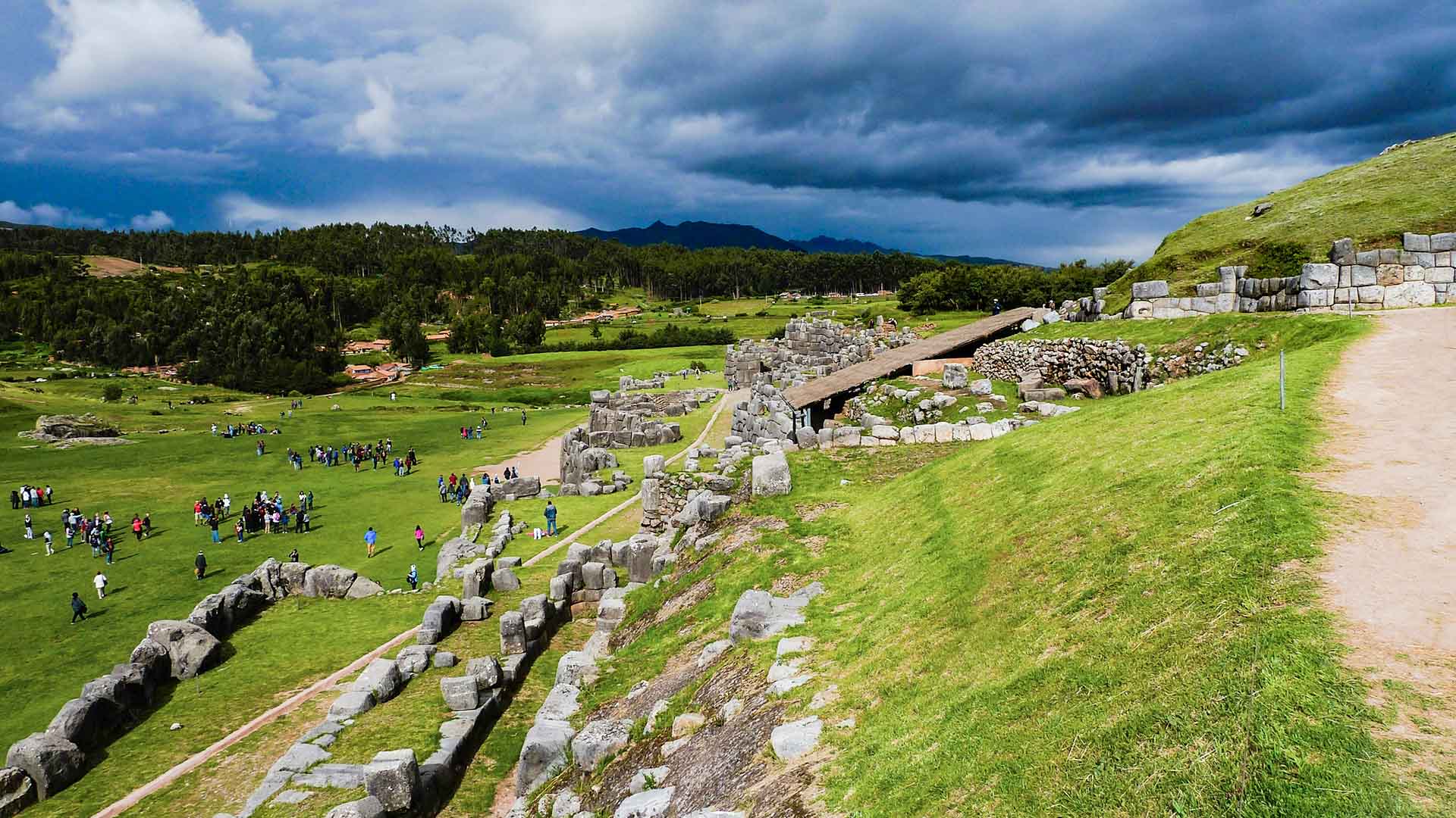 sacsayhuaman